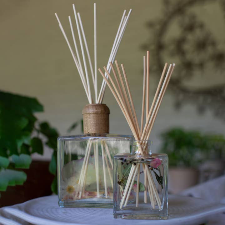 Rosy Rings - Wholesale Reed Diffuser - Apricot Rose 13 oz Botanical Diffuser