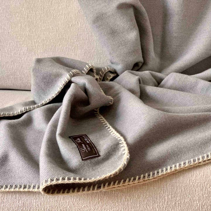 Manta para Iate em Lã de Seda Jacquard Oxford Jacquard, cor Cinza Cod 6 por atacado de C.C.&Co.Srl