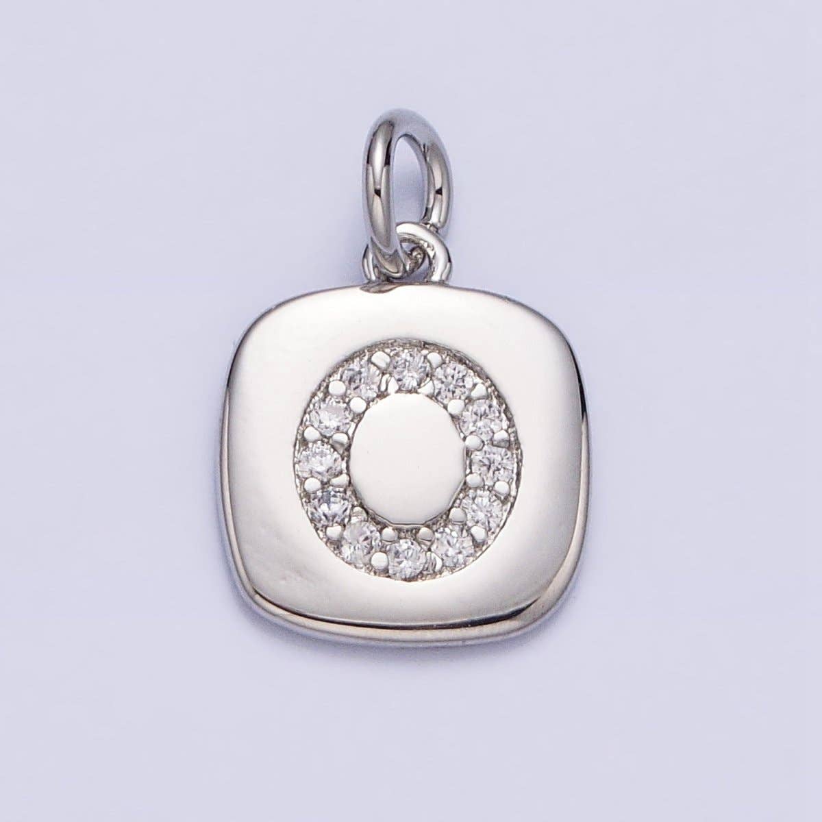 Aim Eternal - Vente Breloques/médailles personnalisées - Pendentif personnalisé avec initiale en pavé micro CZ carré argenté clair | A-266-A-27814