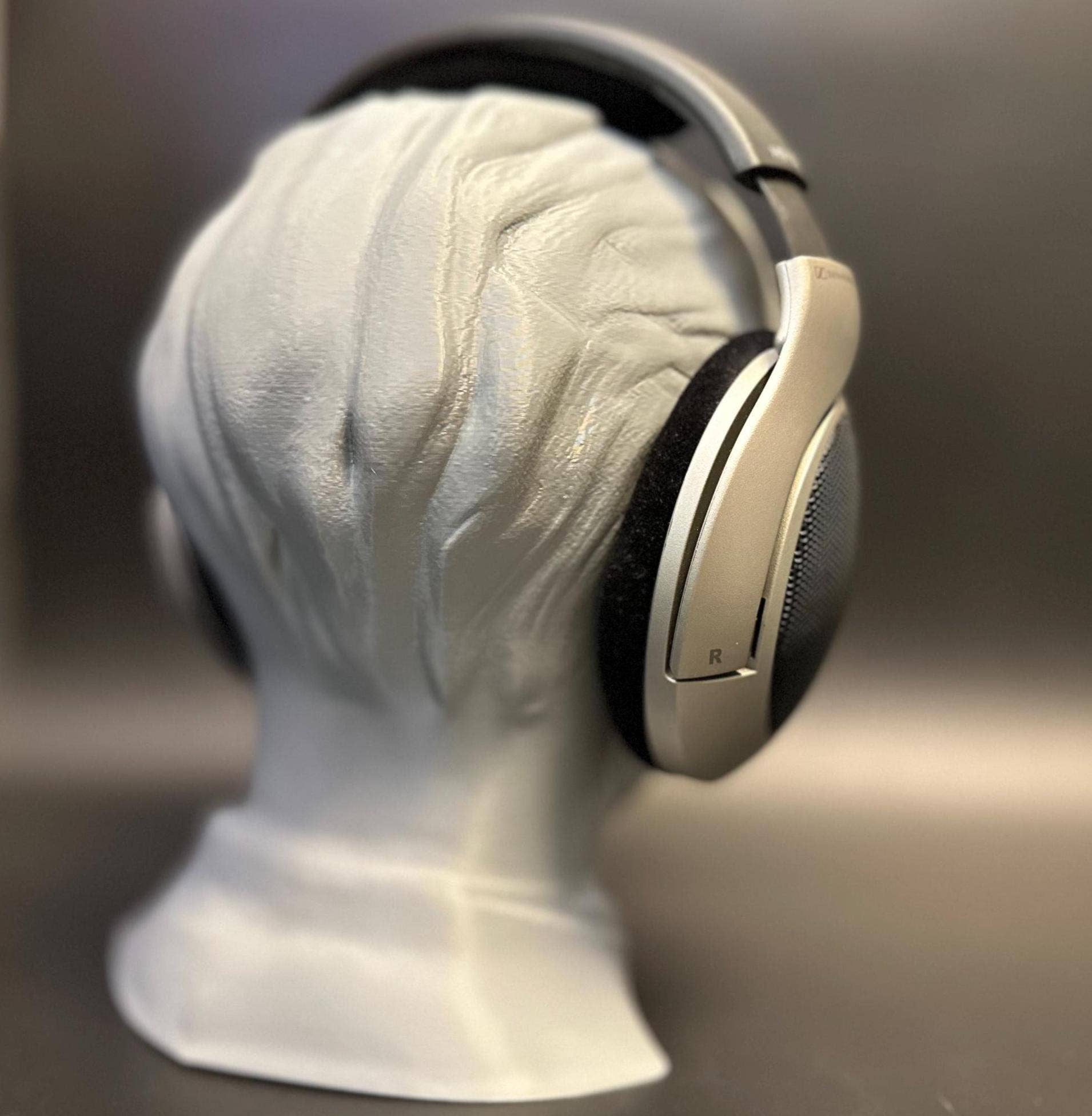 <3 Studio - Wholesale Headphones - Bang Chan Headphone Stand – Sleek and Stylish Desk Accessory for Stray Kids kpop Fans6