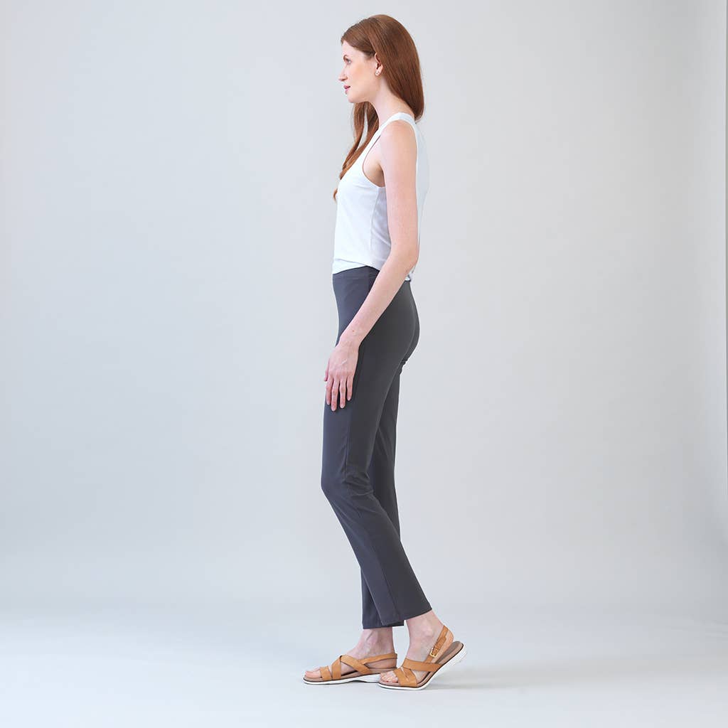 Clara Sunwoo - Wholesale Broek - Dames - 3PT - Kenmerkende broek met rechte pijpen12