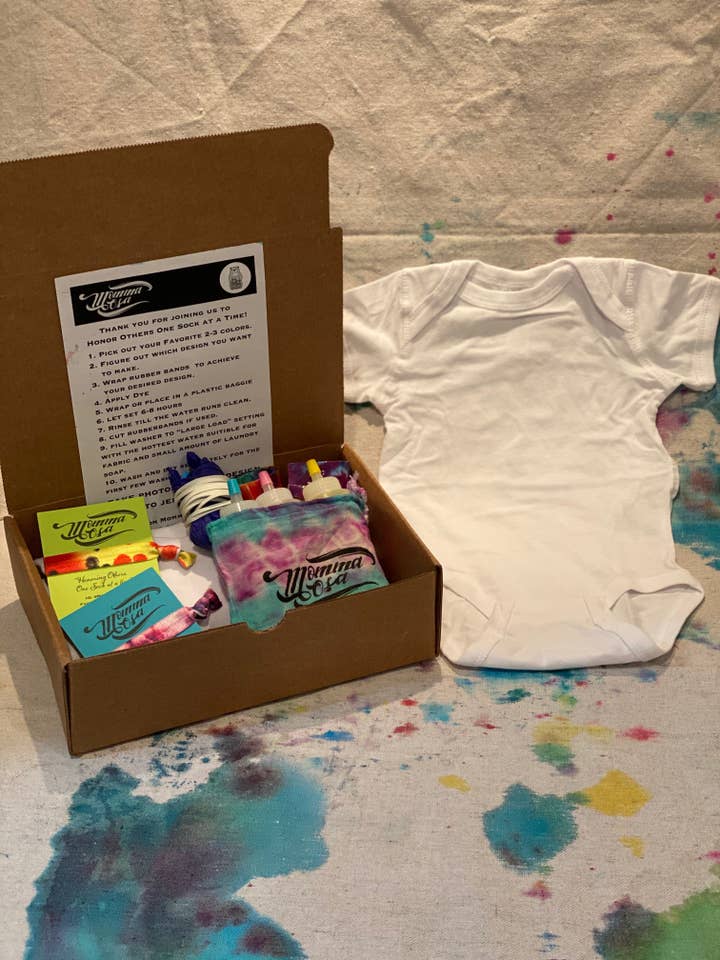 Custom Baby Onesie/Socks Tie Dye Activity Kit for wholesale by Momma Osa