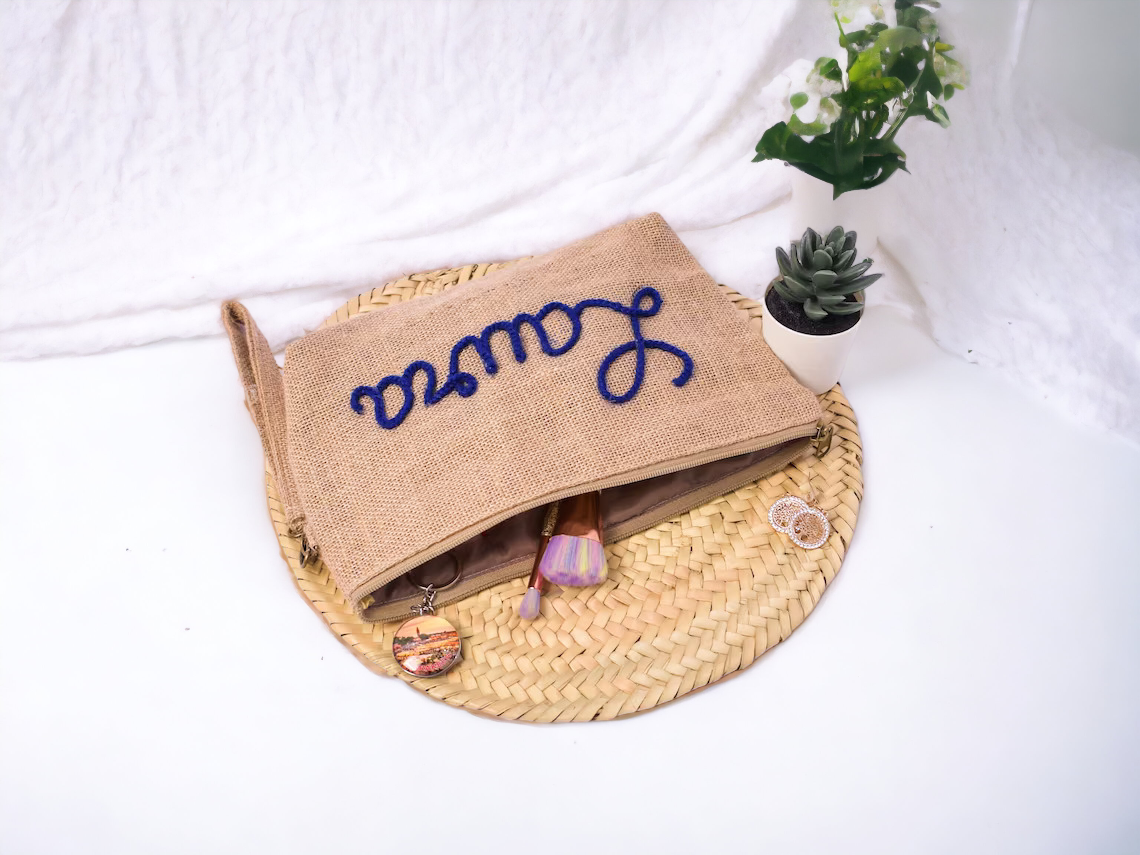 Melecraft – wholesale Make-up/cosmetic bag – Personalized Jute Makeup Bag | Bridesmaid Cosmetic Bag2