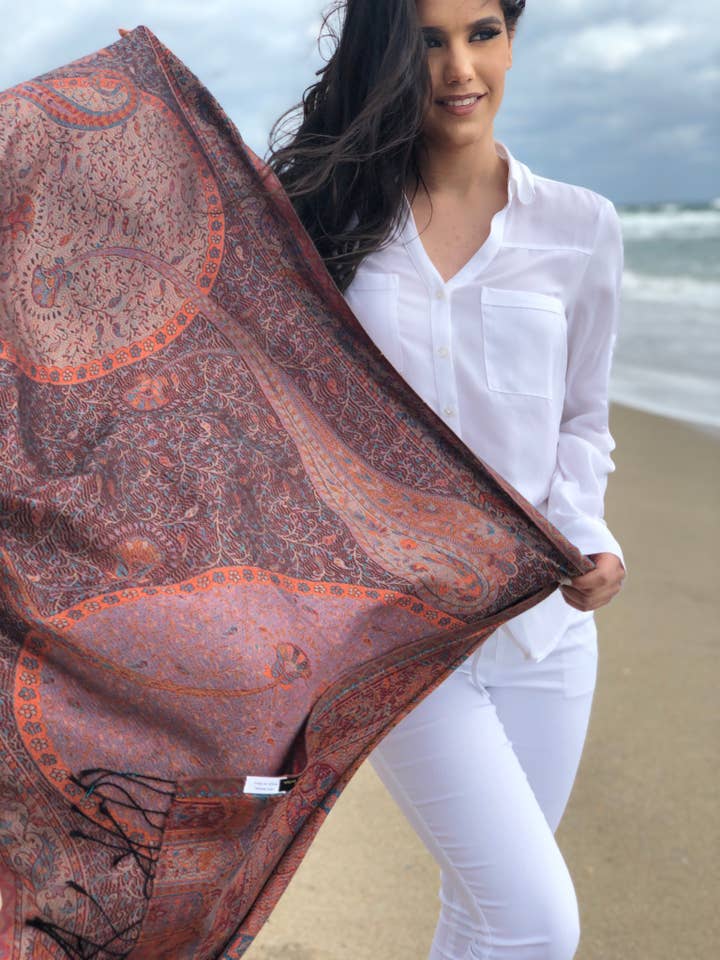 Magenta/Bourgogne Jamawar Pashmina pour la vente par Rayz Intl