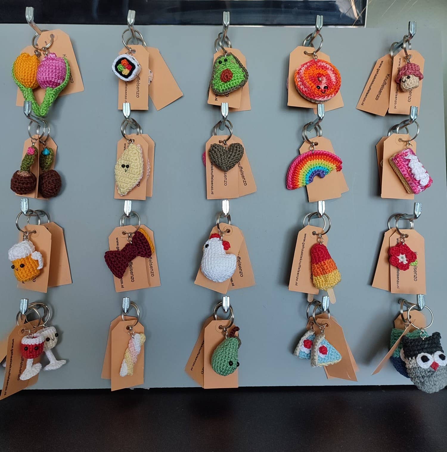 Knuffelsenzo – wholesale Keychain – Women's – Cupcake keychain1