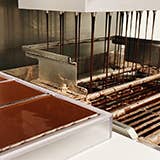 Maison Bonange - Wholesale Chocolate Bar - Organic Dark Chocolate Bar 80g 70% & Verbena Crystals4