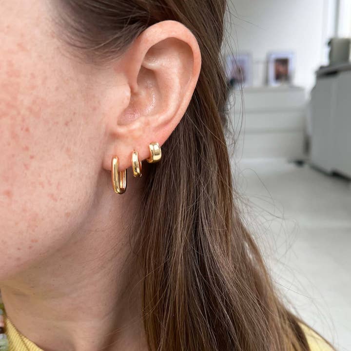 Koi Atelier - Wholesale Hoop Earrings - Nauwelijks aanwezige klik hoop goud3