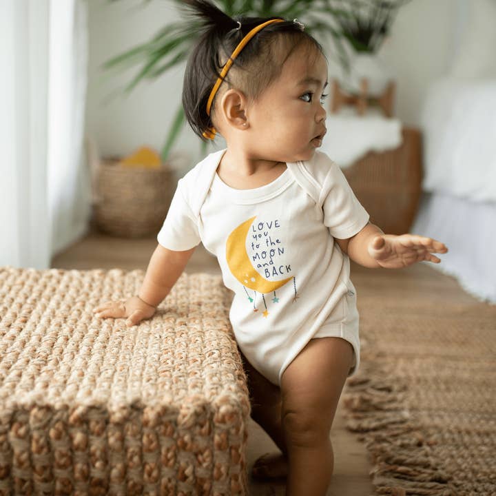 Default baby graphic organic bodysuit | moon and back for wholesale on Faire2
