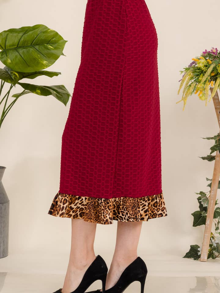 Celeste Clothing - Wholesale Skirt - Women's - PLUS MODEST HONEYCOMB SKIRT w ANIMAL HEMLINE -CS43917-PL14