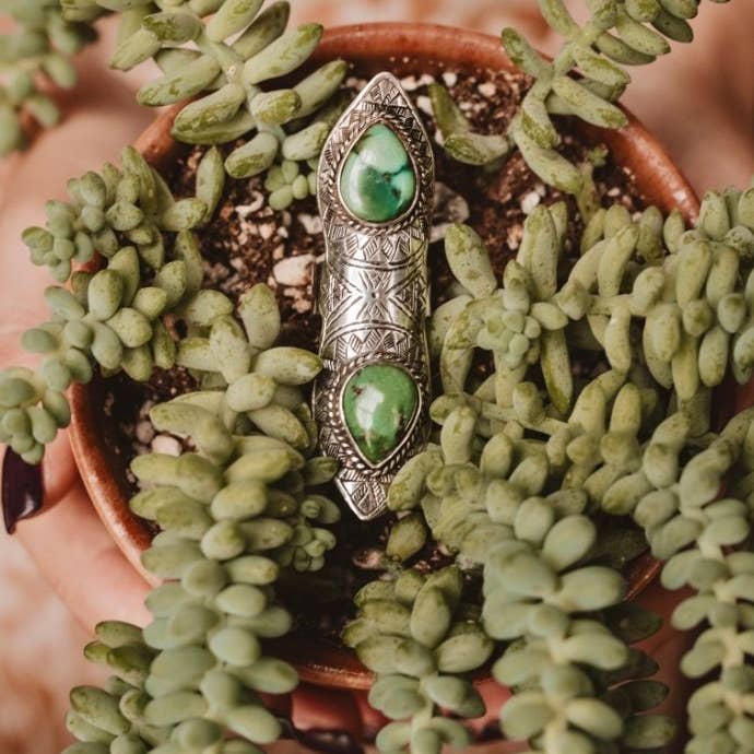 Nomadic Priestess – wholesale Cocktail/Statement Ring – Berg Lilja Ring