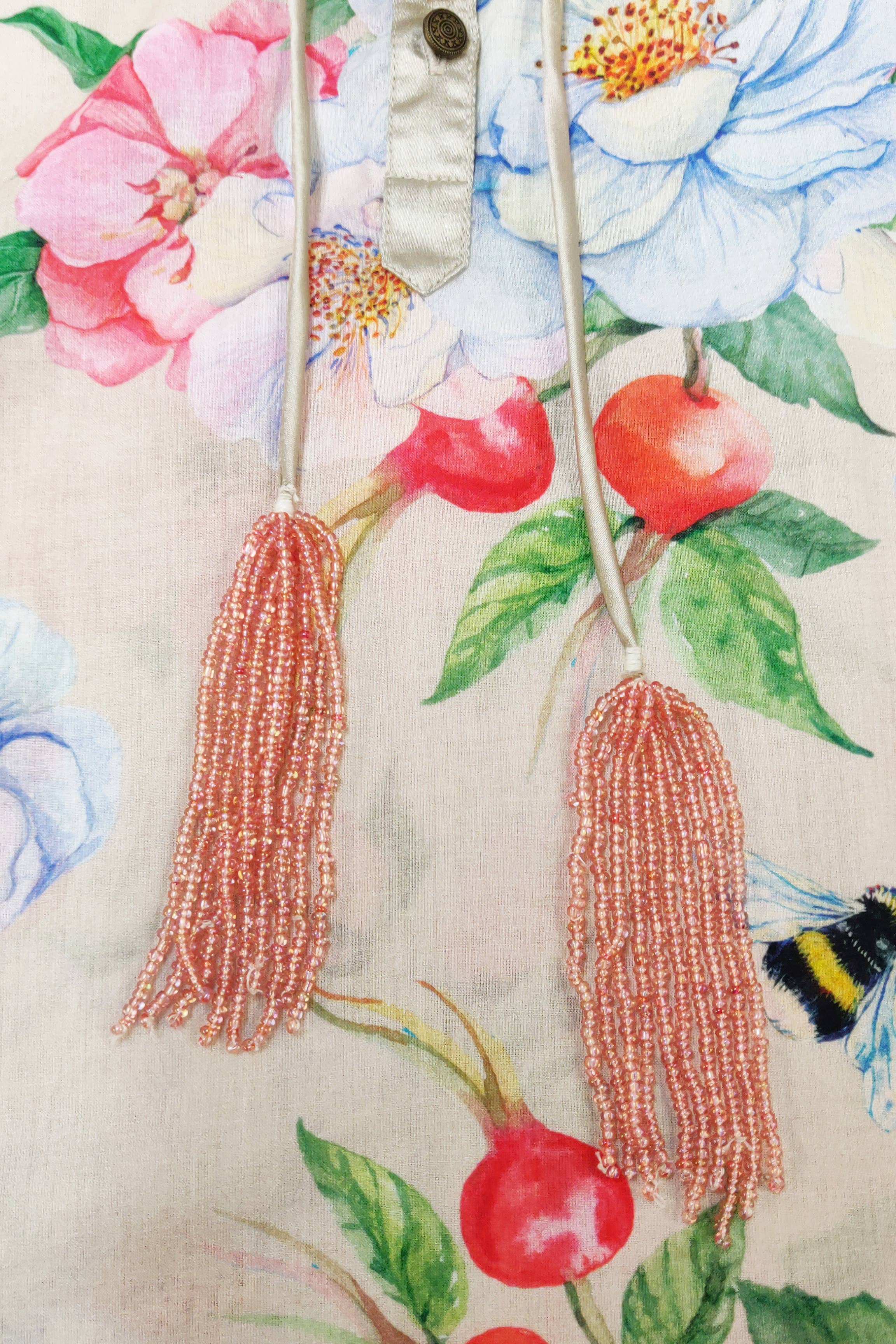 Elfenben Blomstret LA Ville Rose Bluse for engroshandel på Faire10