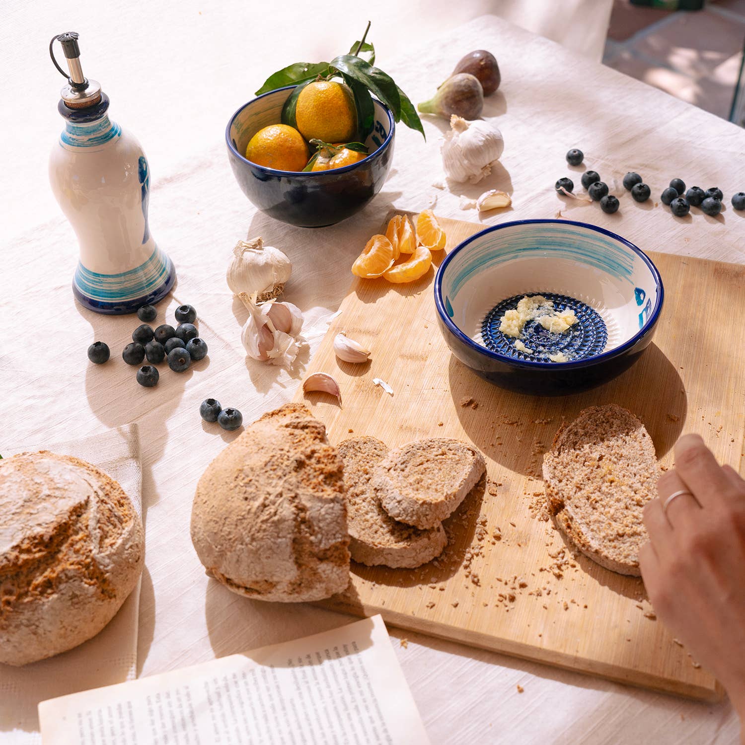 Alfar Tierra Cocida - Wholesale Grater - Large Pottery Grater Plate – Includes Gift Spoon / TUNA1