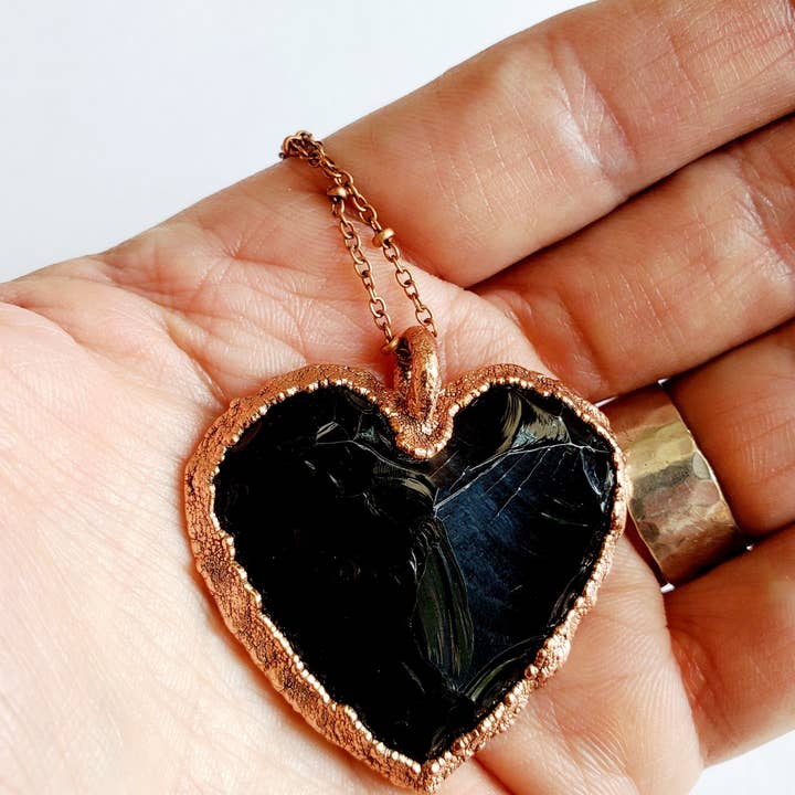 MergingMetals - Wholesale Pendant/Charm Necklace - Knapped Obsidian Heart Necklace