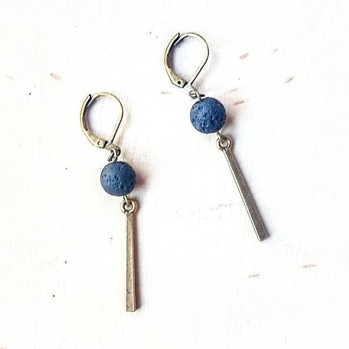 Minimalistiska Lava Essential Oil Diffuser Statement örhängen för wholesale av Spoon & Theory Handmade