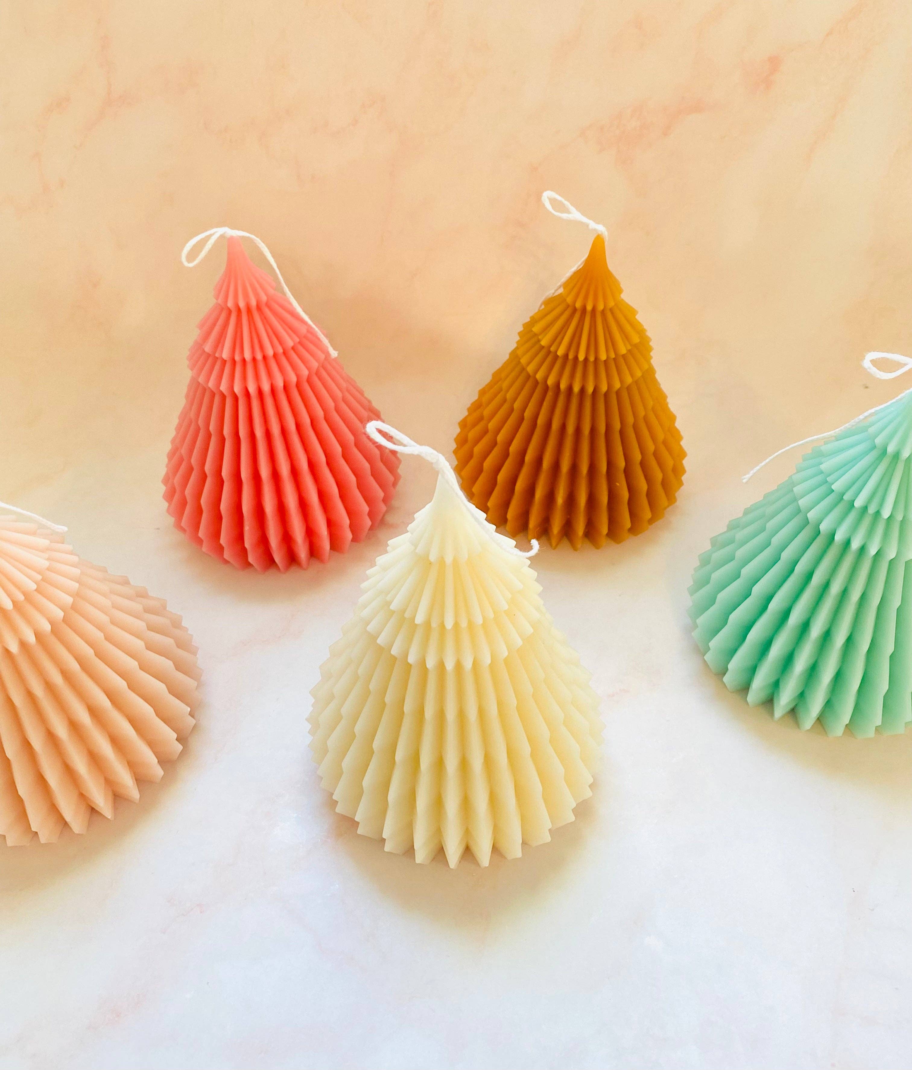 Maple + Love - Wholesale Novelty Candle - Large Origami Christmas Tree Beeswax Candle1