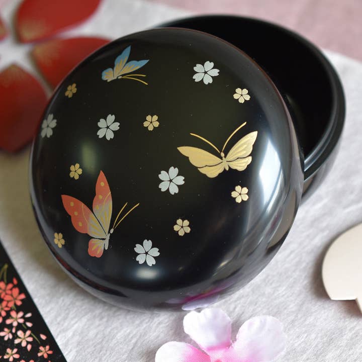 Bonbon container, lacquered candy box, bonbonniere for wholesale by Greeting Life America