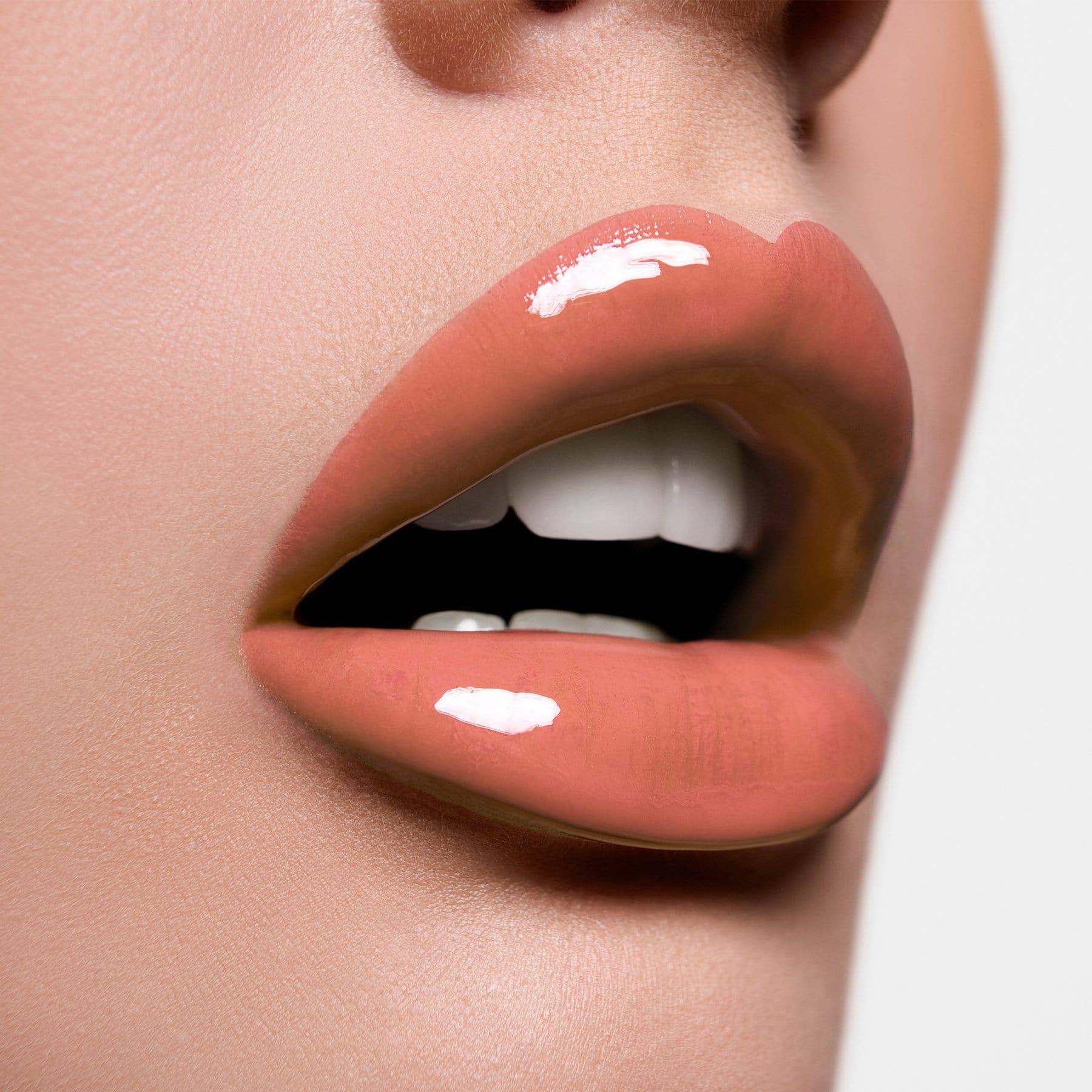 Mirenesse - Wholesale Lip plumper - Velvet Gloss Plumper 73. Romance + Free Mini1