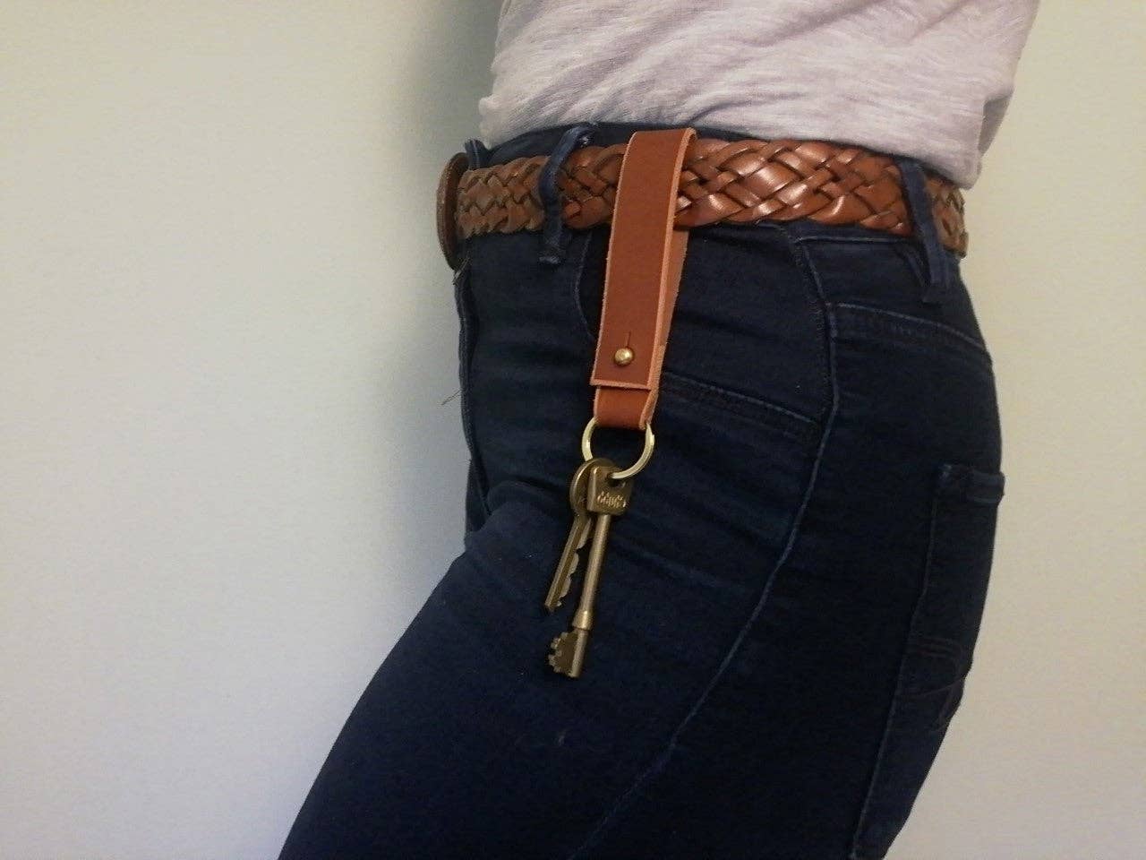 Willow – wholesale Keychain – Unisex – Handmade Leather Key loop4