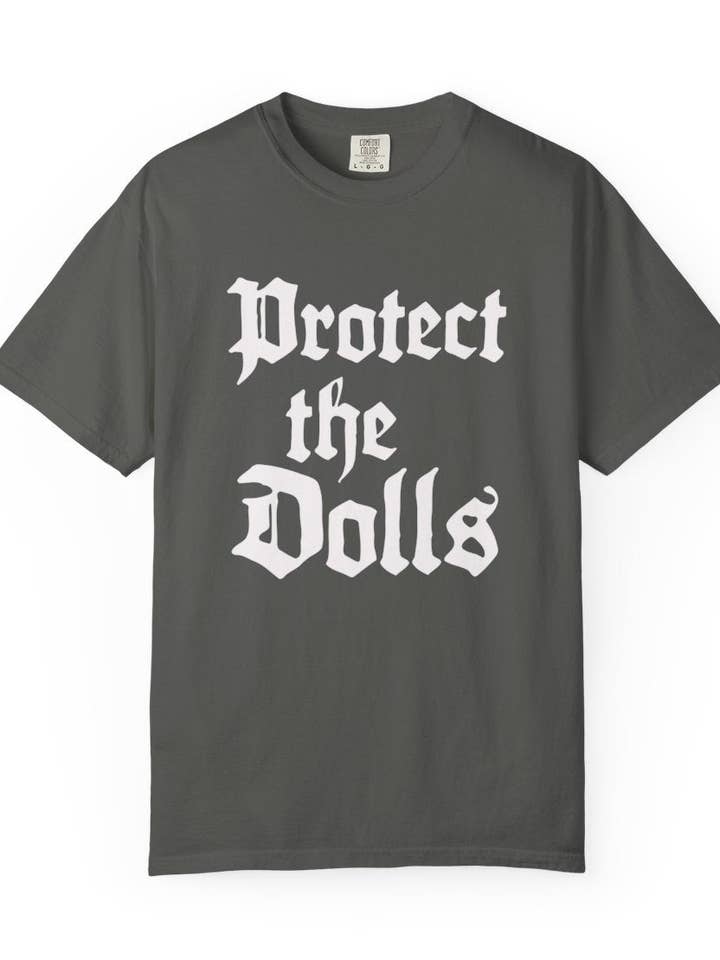 Skydda Dockorna Old Style Comfort Colors T-shirt för wholesale av Kennidi Co.