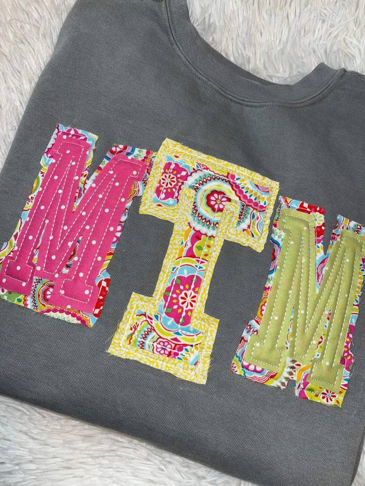 April's Sew Vinyl - Wholesale Sweatshirt - Women's - Monogram Mystery Raggy1