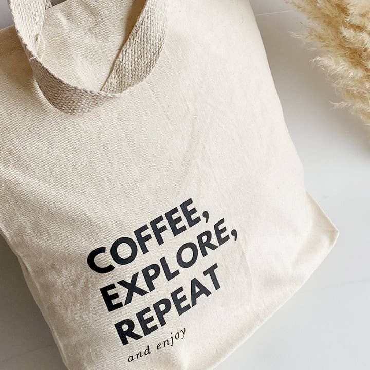 MOI AND KO - Wholesale Draagtas - Dames - Totebag Nature 100% | Coffee, Explore, Repeat | Boodschappentas2