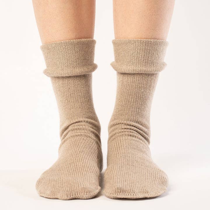 menique - Wholesale Socks - Women's - Women's Socks Knitted Merino Creamy Beige2