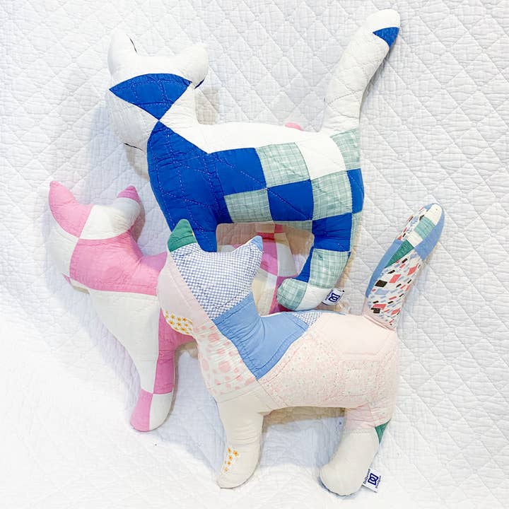 Dellwood Designs - Wholesale Stuffed/Plush Toy - Kids & Baby - Vintage Quilt Stuffed Cat - Assorted Quilts