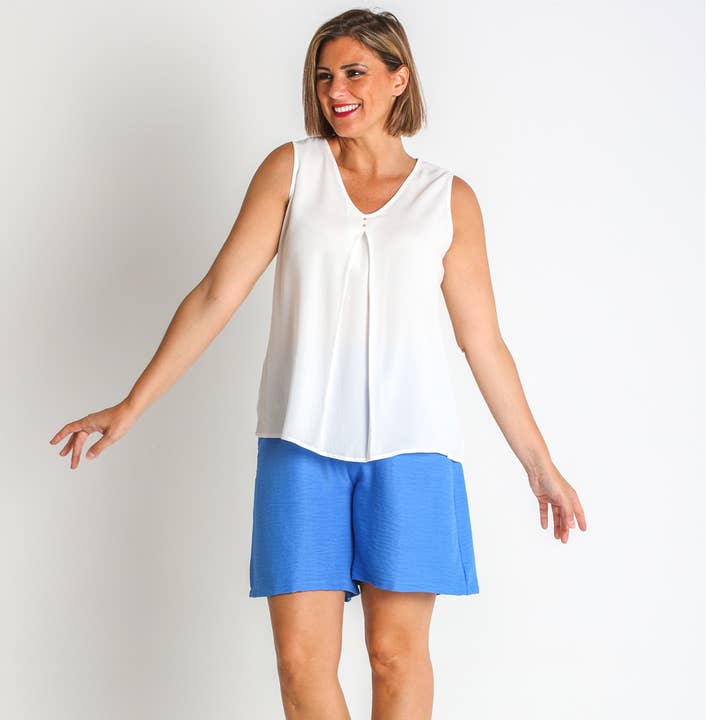 368376L VISCOSE CREP TOP and other Purchase Wholesale ropa moda. Free Returns & Net 60 Terms on Faire trending on Faire.