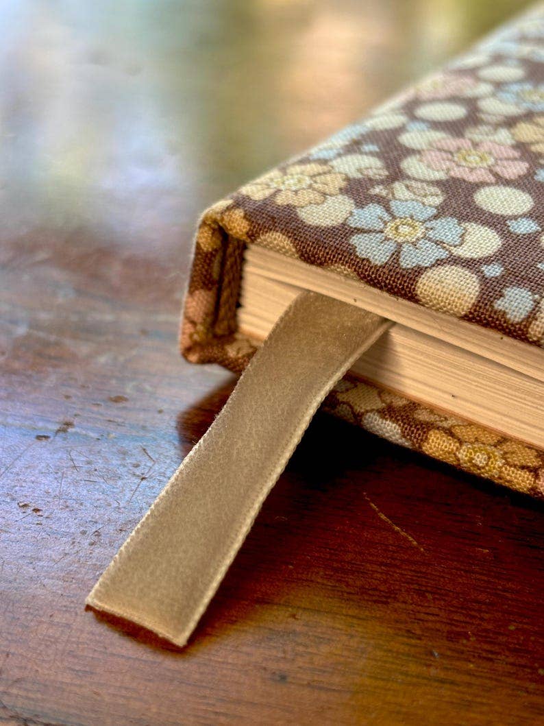 Petrichor & Co. - Wholesale Journal/Diary - Handmade Puffy Journal – Upcycled Thrifted Fabric, 100 Pages11