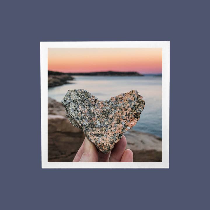 MadeByME - Vendita all'ingrosso Stampa artistica - Ocean Drive, cuore in granito rosa, arte rupestre3