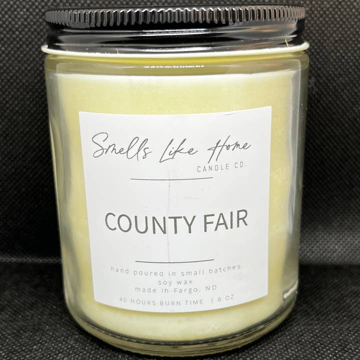 Candela di soia County Fair per la vendita all'ingrosso da parte di Smells Like Home Candle Co.