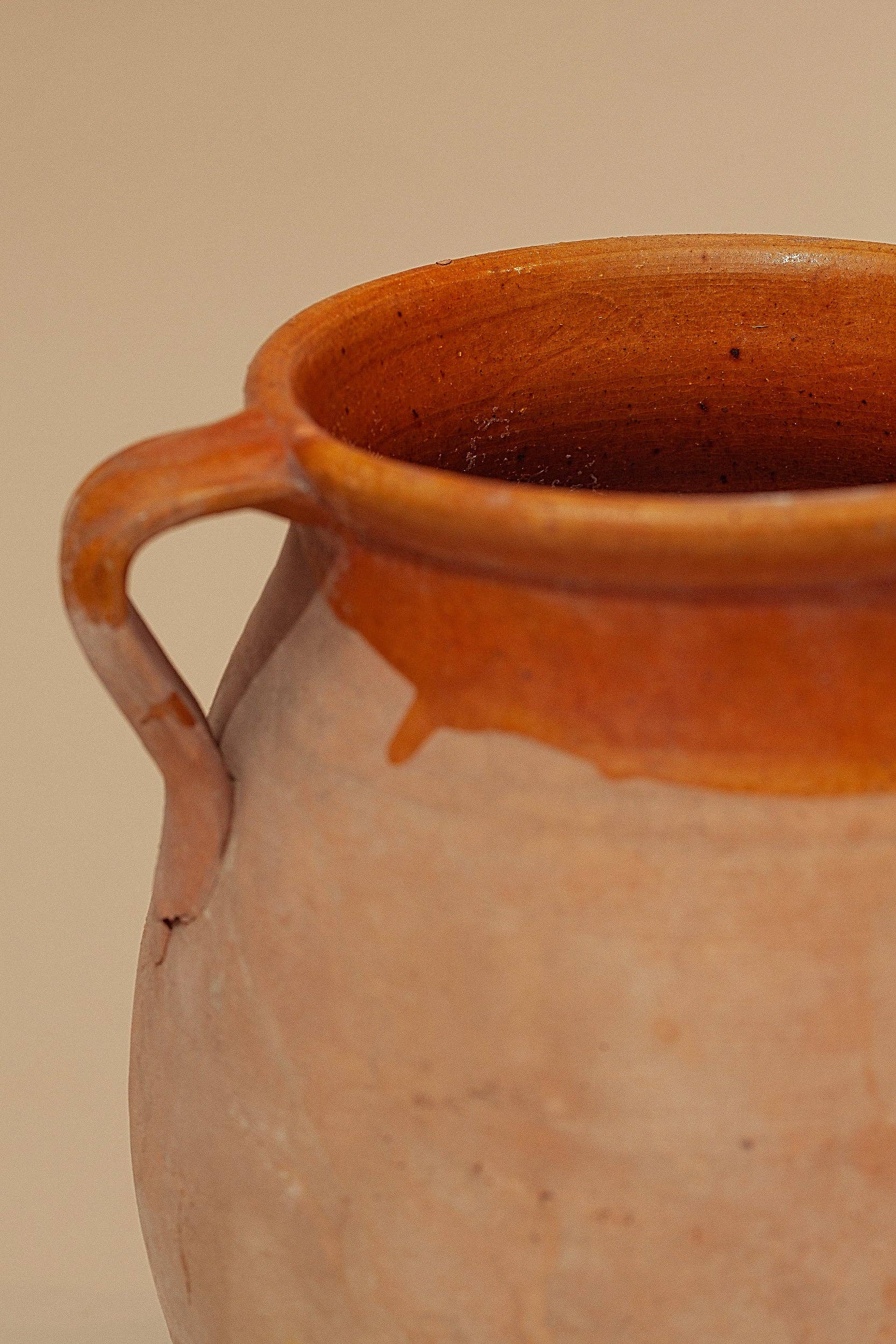 Eturel Madrid - Wholesale Jar - Oval clay jar3