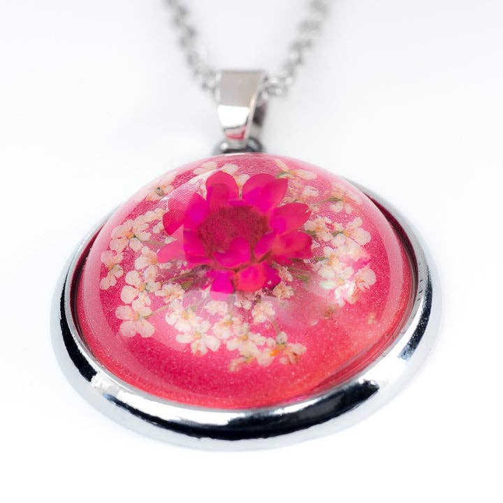 Halskette Kugel Pink auf rosa Gänseblüm für den Großhandel von Hanami Real Flower Jewelry