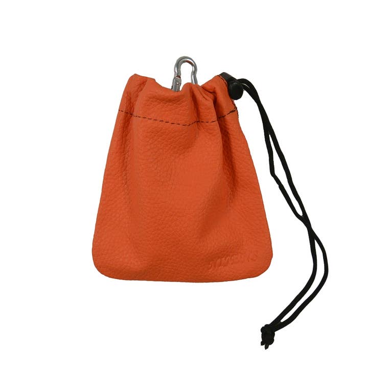 Sacoche en cuir pour friandises et porte-sacs pour déjections – Cabra 1005 pour la vente par Nijens