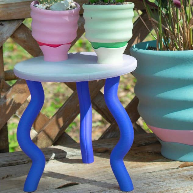 Object Lover - Wholesale Plant Pot Stand - Wavy Plant Stand (3 colorways)5