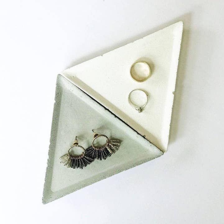 Smells Like Home Store – Großhandel Deko-Tablett – Dreieck-Tablett0