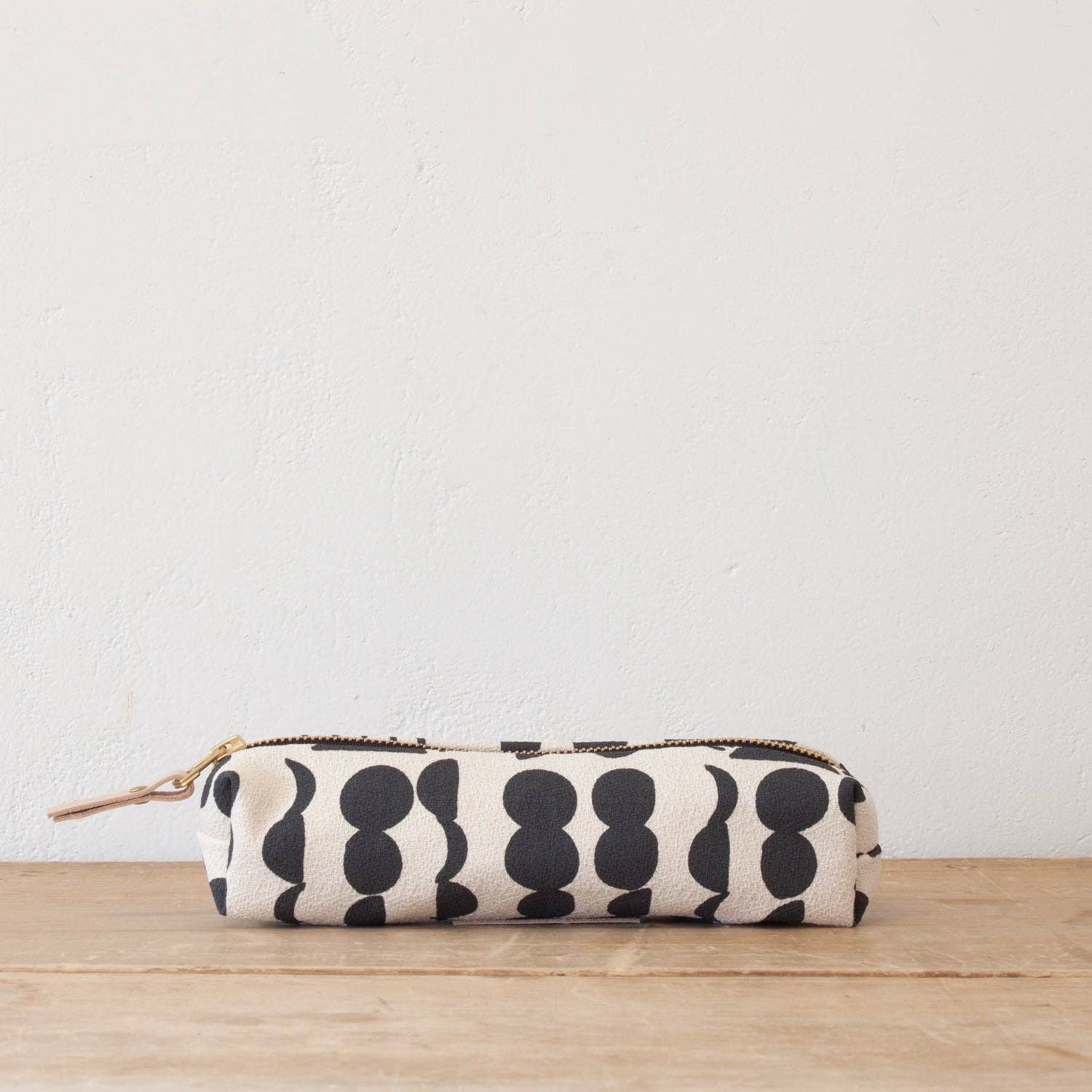 SVART BLIXTLÅS SLITEN SVART SOL + MÅNPENNA VÄSKA för wholesale på Faire5