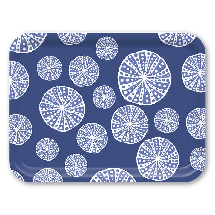 Plateaux de service et dessous de verre côtiers Urchins par Kate Nelligan pour la vente par Trays4Us