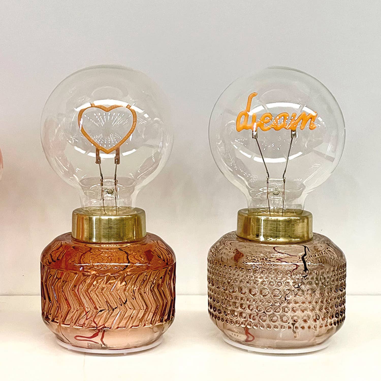 Opjet Paris - Wholesale Accent/Desk Lamp - Vaness dream champagne LED decoration with batteries D8.4 H15.8cm2