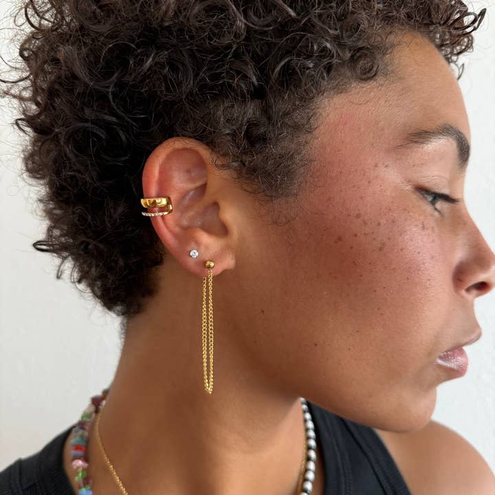 BELJOY – Großhandel Ohrhänger – Ezio Gold Stud Kettenohrringe mit Anhänger2