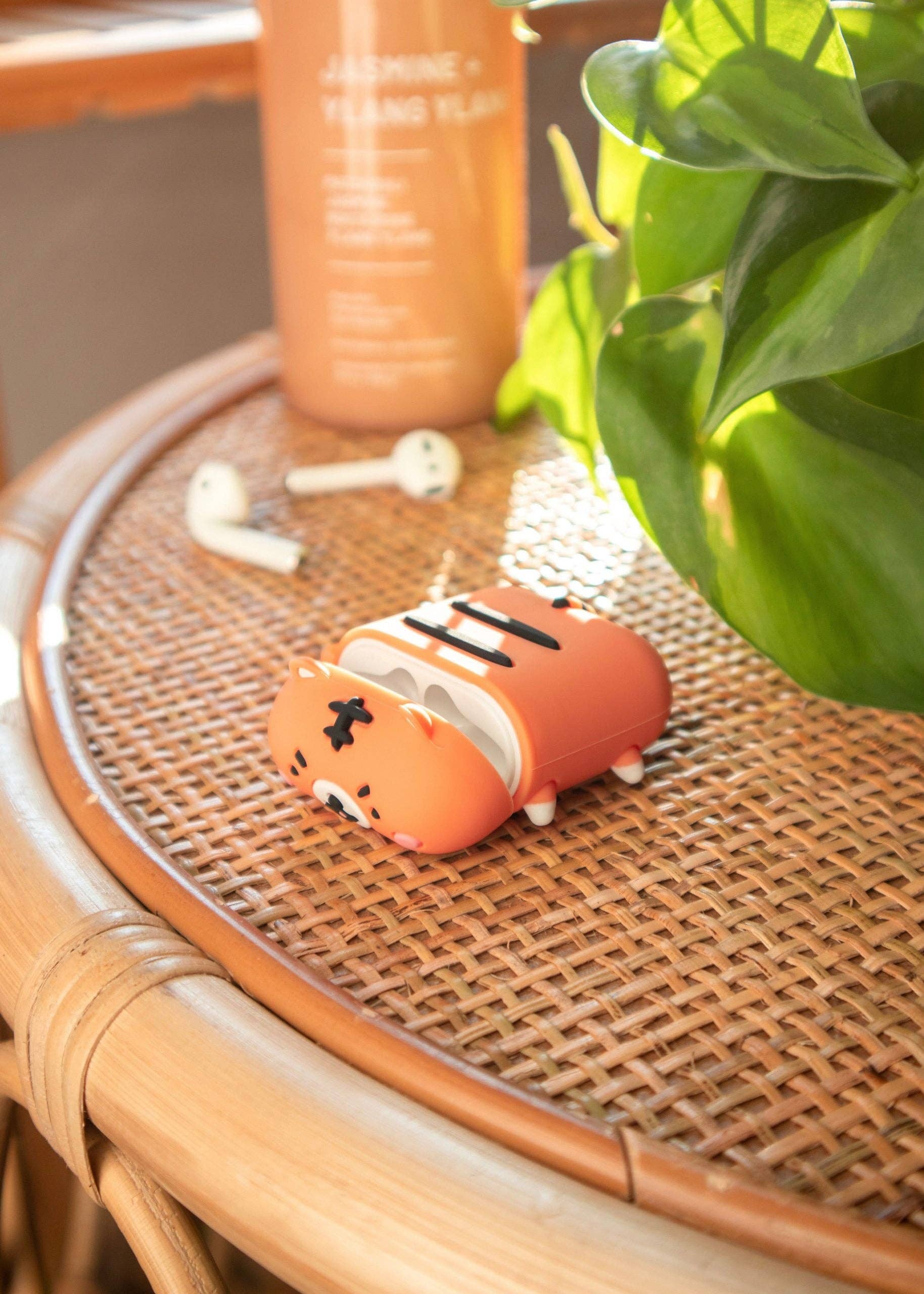 Shopzoki - Wholesale Airpod/Earbud Case - Men's - Tiger AirPods Case2