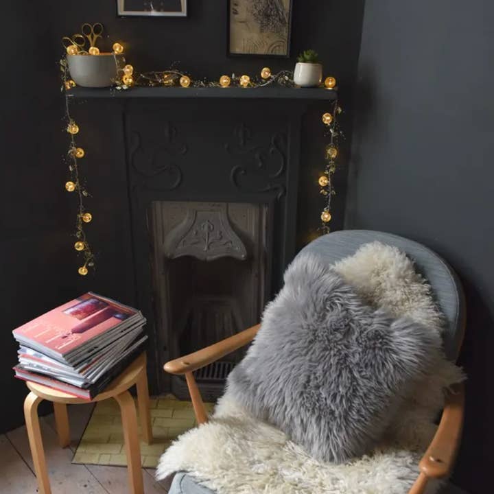 Lumina Of London Co - Wholesale String Lights - Ora String Lights - Glowing Orbs Along A Delicate Chain