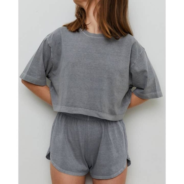 CAMISETA CORTA EXTRAGRANDE LAVADA CON PIGMENTOS MINERALES para venta al por mayor de Apolline