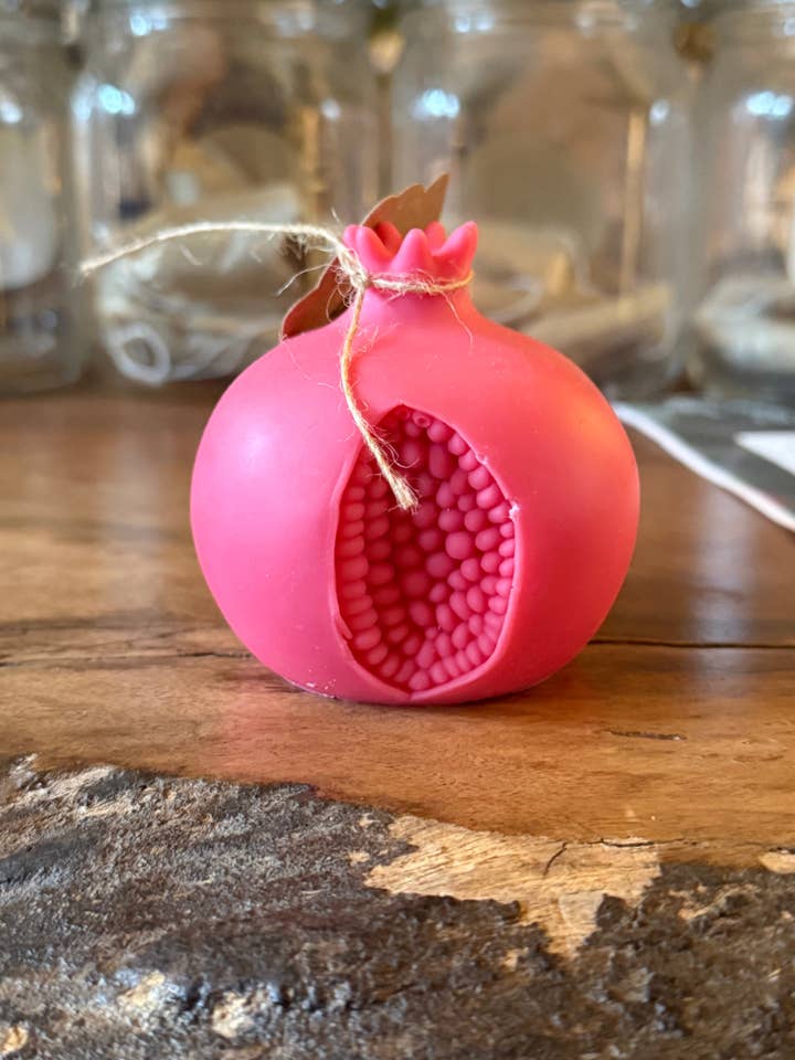 Pomegranate Candle for wholesale by Widow