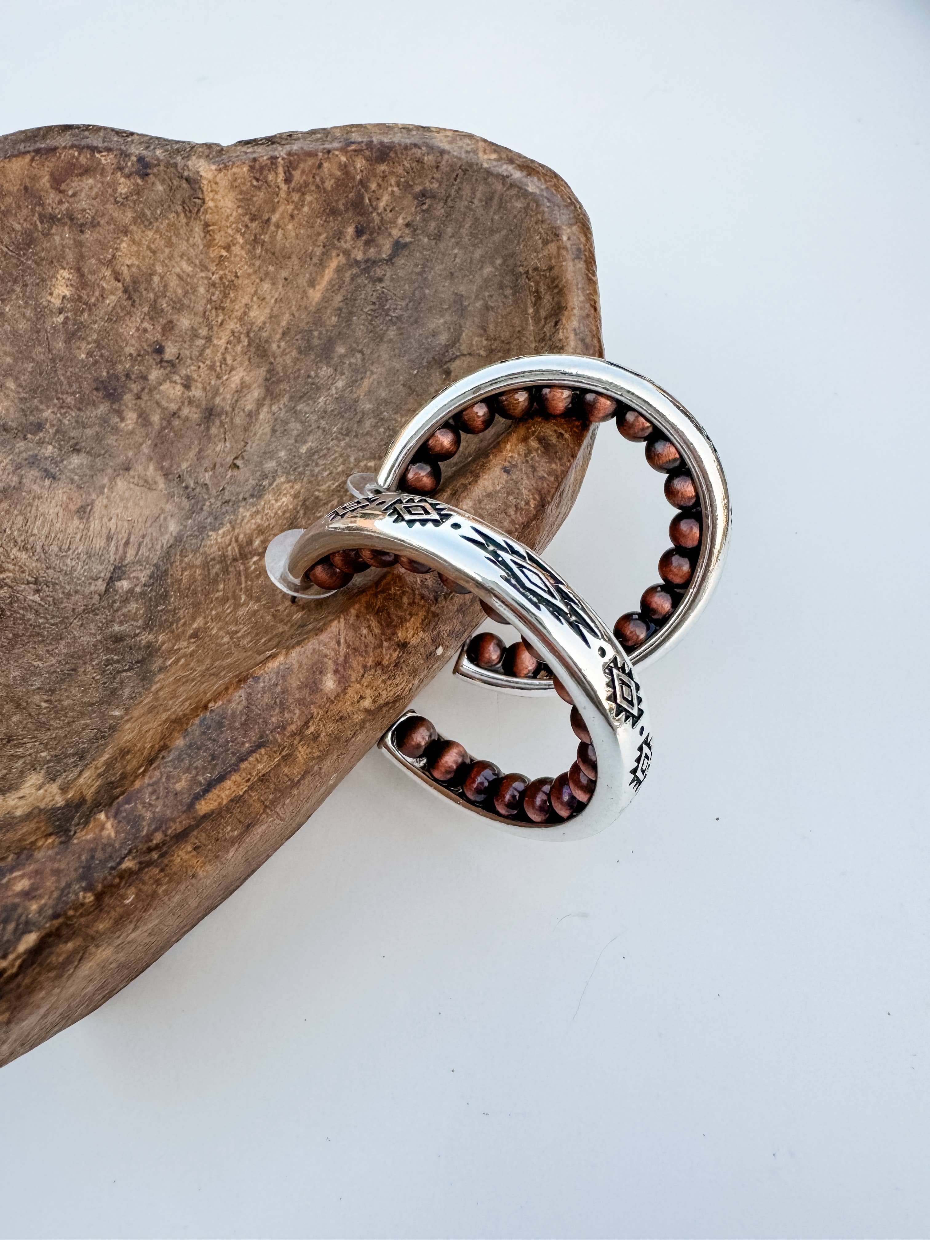 Boho Ranch Shop - Vente Créoles - Créoles de style Navajo occidental avec perles et motifs aztèques6