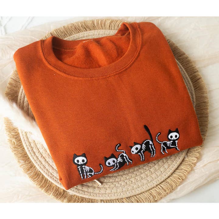 Nunu's Studio - Wholesale Sweatshirt - Dames - Geborduurde Skeletkatten Halloween Sweater met Ronde Hals