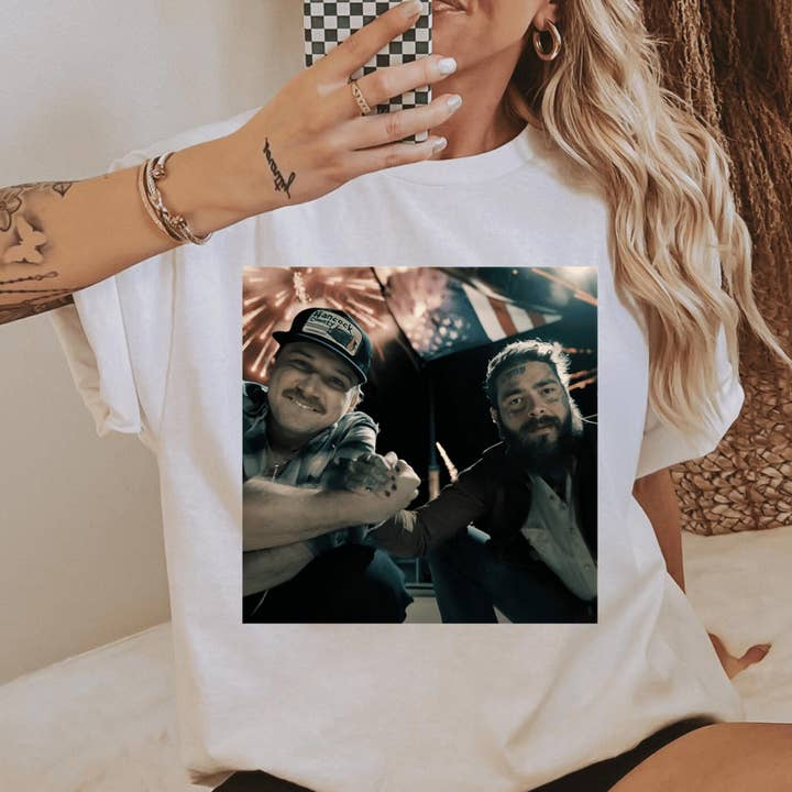 Farm Life Crafting - Wholesale Screen printed t-shirt – Women′s - Wallen and Post Flag.