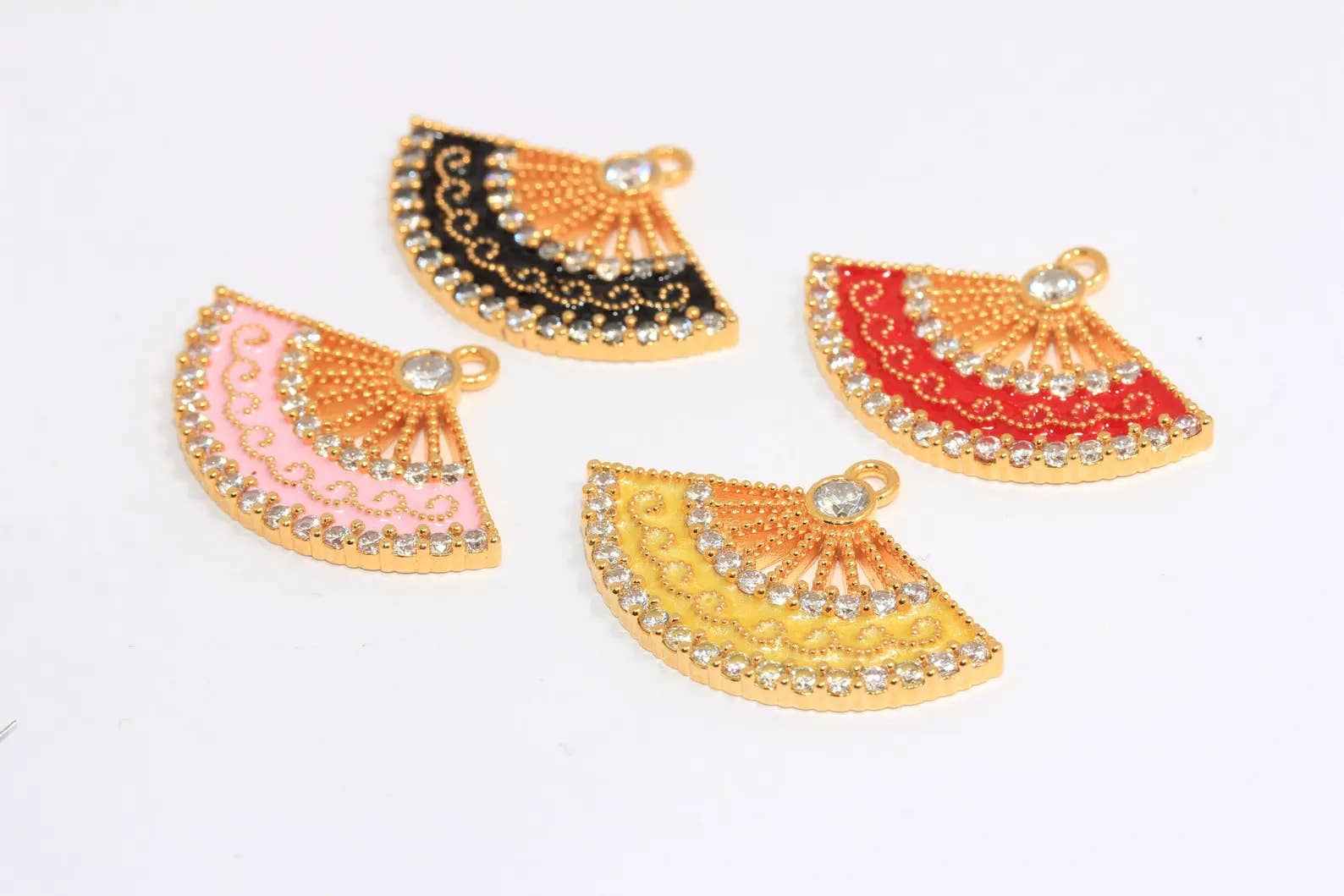 QueenJewelryM - Wholesale Individual Charm/Pendant - 20x32mm 24k Shiny Gold CZ Pearl Sector Fan Pendant, MTE848