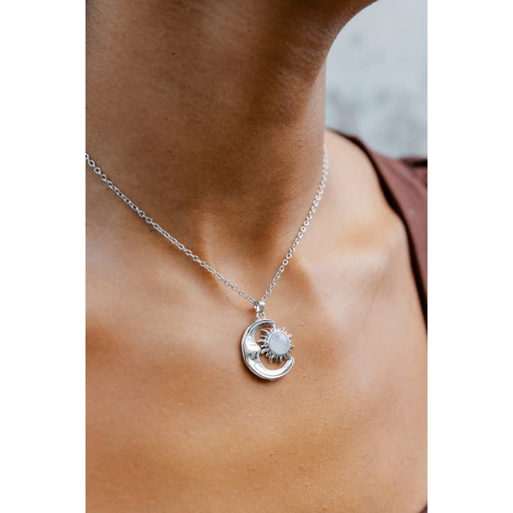 WonderLight Jewelry – wholesale Pendant/charm necklace – Sun and Moon Necklace - Moonstone / Femininity8