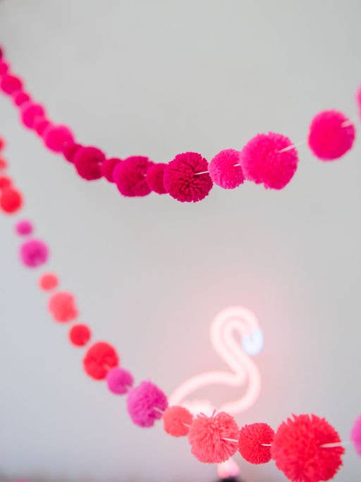 Flamingo Roze Pom Pom Slinger voor wholesale door PomPom Galore